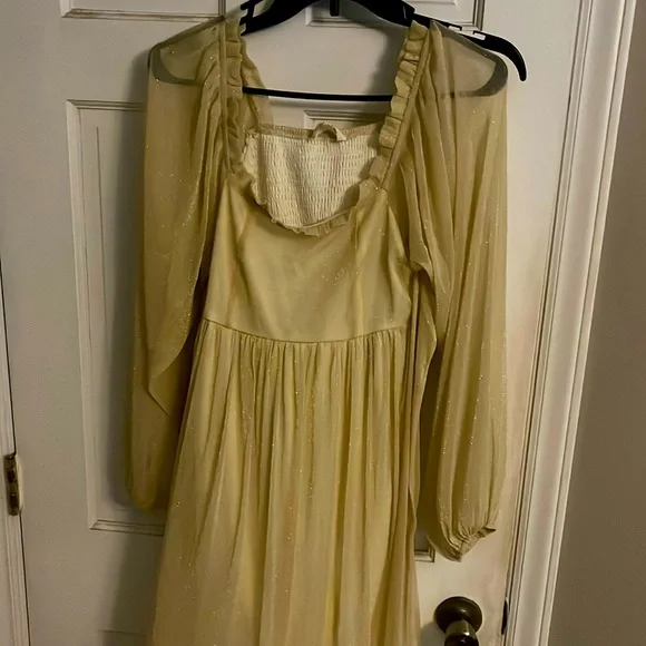Listicle Dresses | New Without Tags Baltic Born Light Gold / Champagne Short Dress | Color: Gold | Size: S | Jbragg9'S Closet